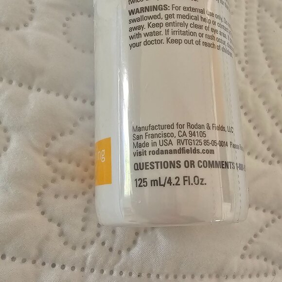Rodan + Fields Reverse Intensive Brightening Toner 125mL/4.2oz - Picture 4 of 8